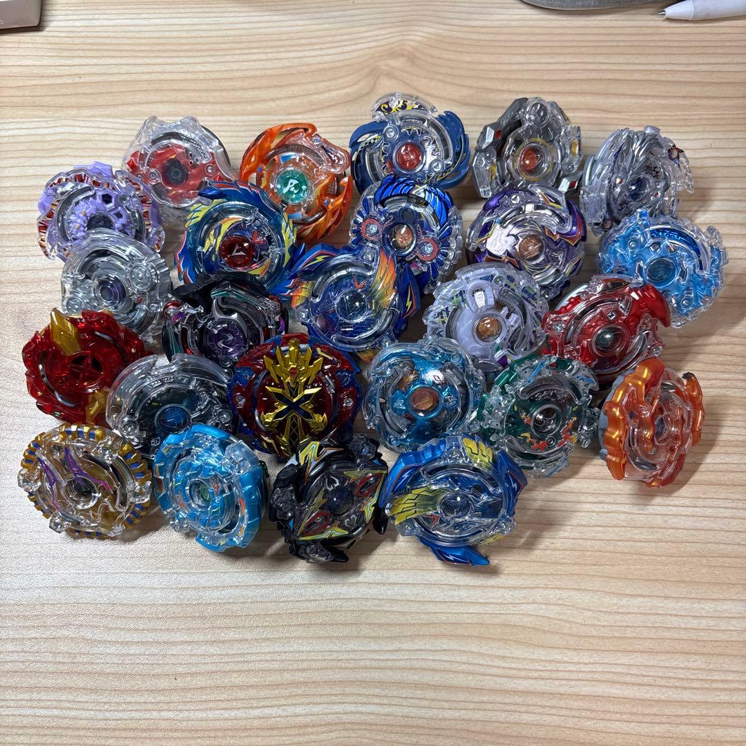 初代ベイブレード 25個セット　ベイランチャー12個　ケース付き ケース/boxのみ商品 ベイブレードX beyblade x 「中サイズ/ランチャー