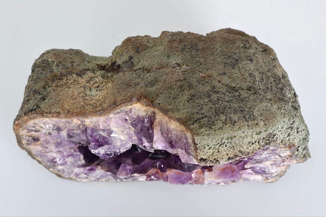 天然アメジスト 原石 クラスター 2.5kg 紫水晶 鉱物標本 鉱石 アメシスト