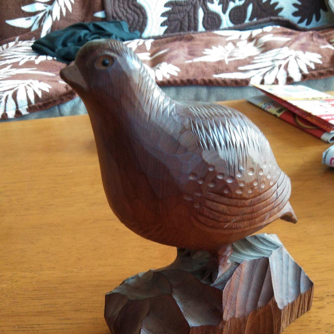 雷鳥　一刀彫 手彫りのヴィンテージライチョウの彫刻 |一刀彫の木製鳥の置物 |レアな