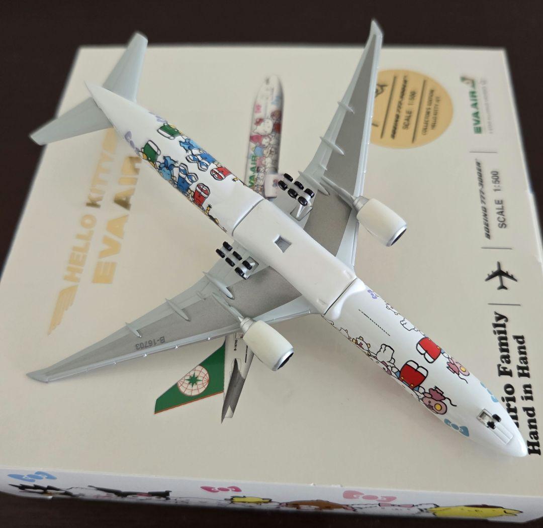 EVA AIR エバー航空 777-300ER ハローキティ Ph 1:500 - メルカリ