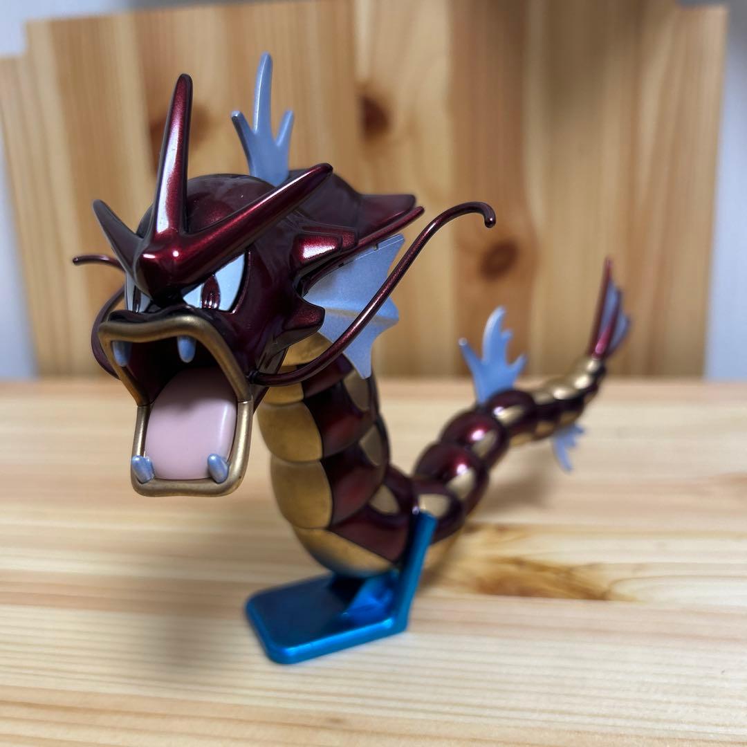ポケモンプラモコレクション ギャラドス 色違い 全塗装 赤いギャラドス