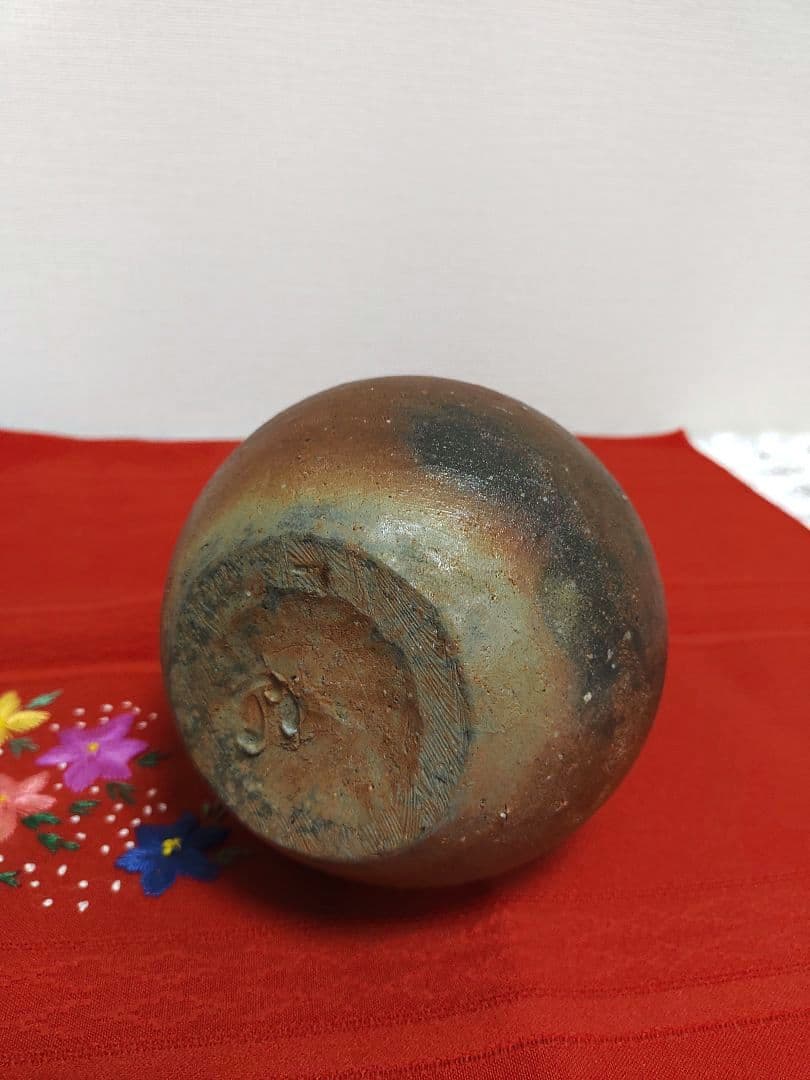 備前焼 各見信利 花入 鶴首花瓶 一輪挿し 共箱 共布 付き - メルカリ