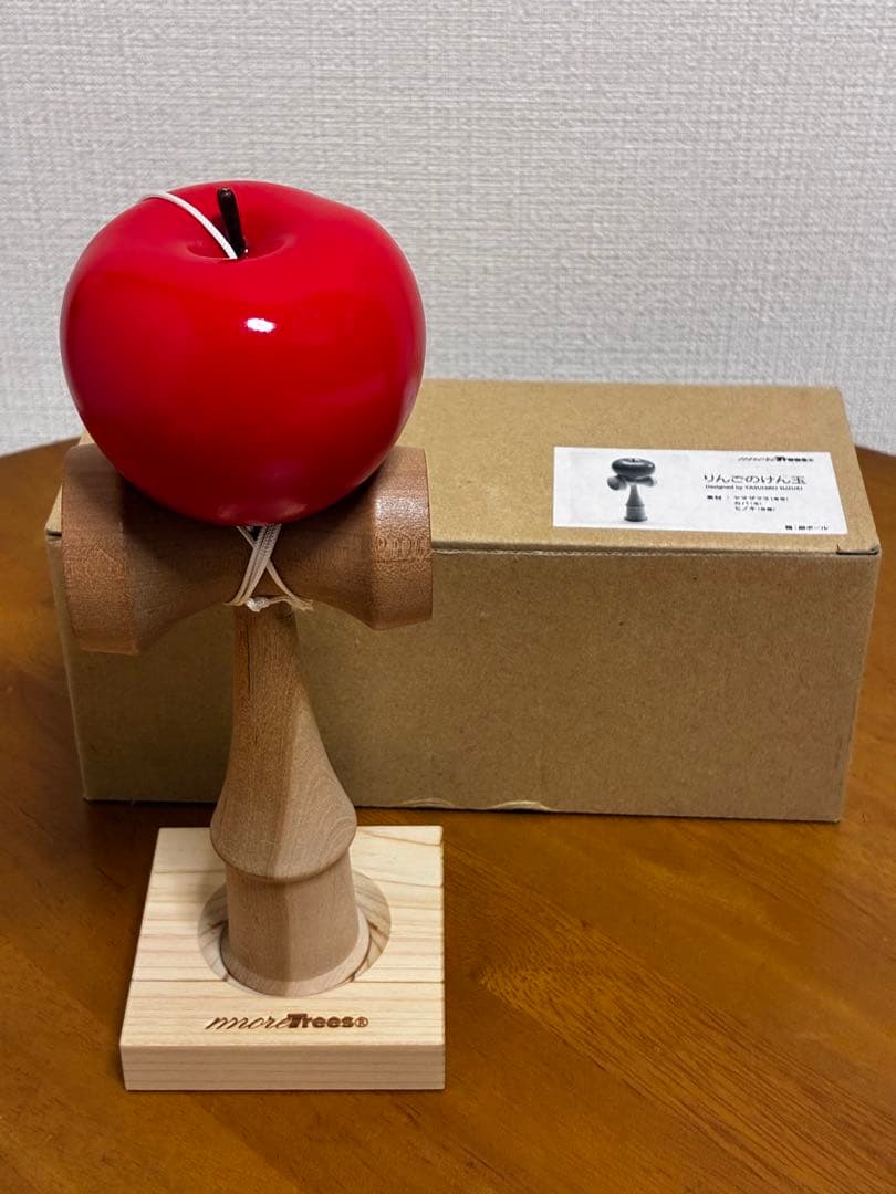 more Trees りんごのけん玉 坂本龍一 現代アーティスト鈴木康広 - メルカリ