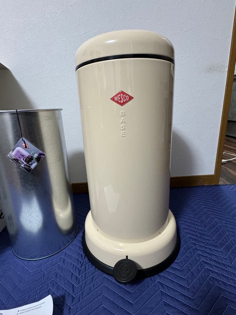 《定価6.5万未使用》ウェスコごみ箱20L アーモンド ペダルピン&メタルライナ