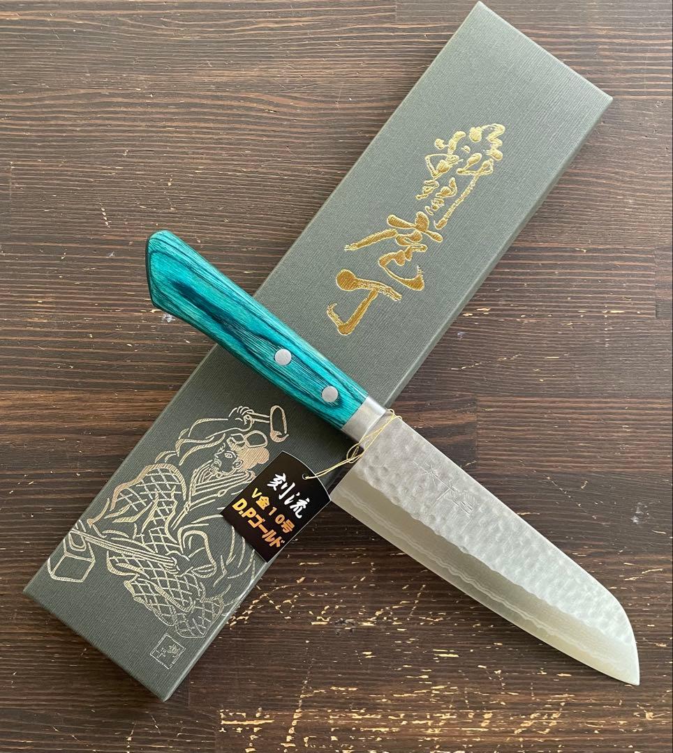 増谷刃物 訓平作 三徳包丁 VG10積層槌目 刻流 口金有 緑柄 アウトレット 楽天市場】包丁 三徳包丁 170mm V金10号 積層 訓平作 彩流 青柄 増谷