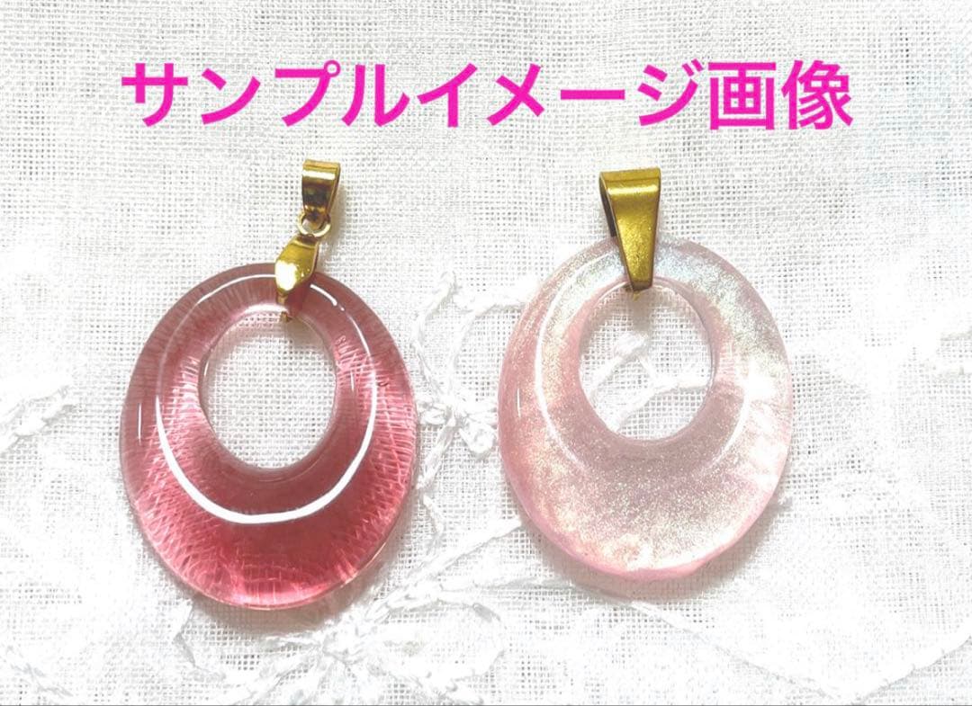 A26-068 レジンネックレス(かすみ草)モノトーンPremium - メルカリ