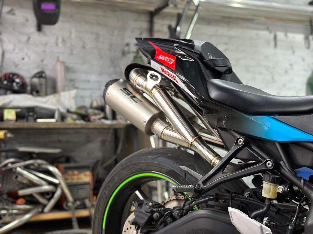 ZX4R/ZX25R フルエキゾースト 2本出しマフラー - メルカリ