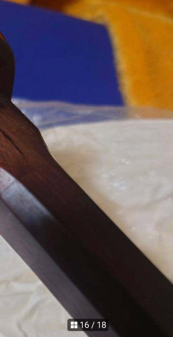 細棹三味線　棹全体に綺麗なすだれ虎斑入りハードケース付宅急便配送料¥1700込