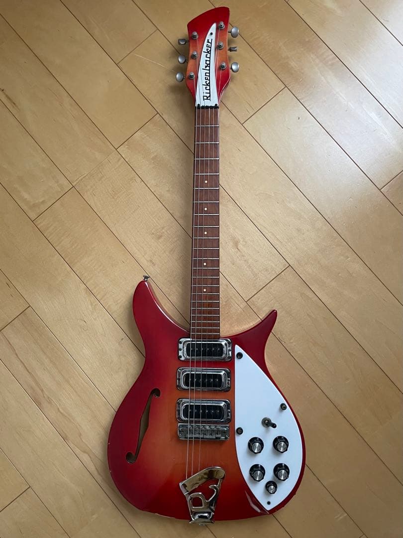 リッケンバッカー 320 1975年製　Rickenbacker Fホール 1975 Rickenbacker 320 f-hole jetglo – Yeahman's Vintage & Used Guitars