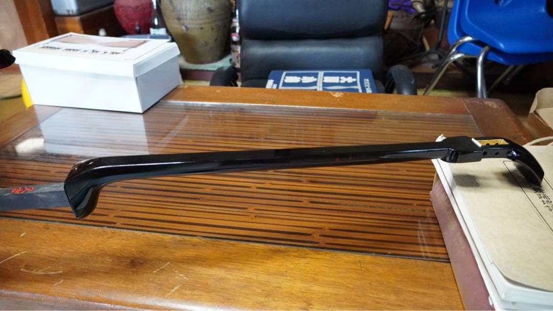 現代の名工'又吉章盛作 100丁展出展品三線棹 ウジラミ黒木小與那平型