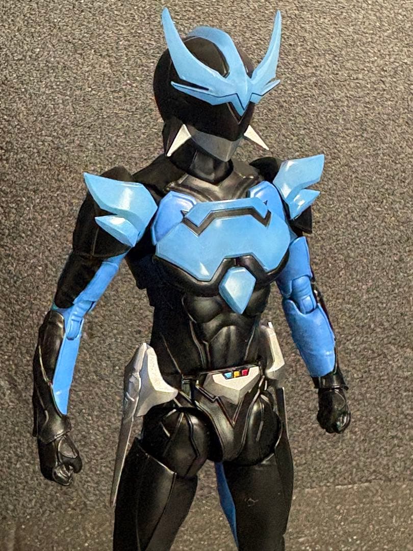 真骨彫製法 S.H.Figuarts ウイングマン