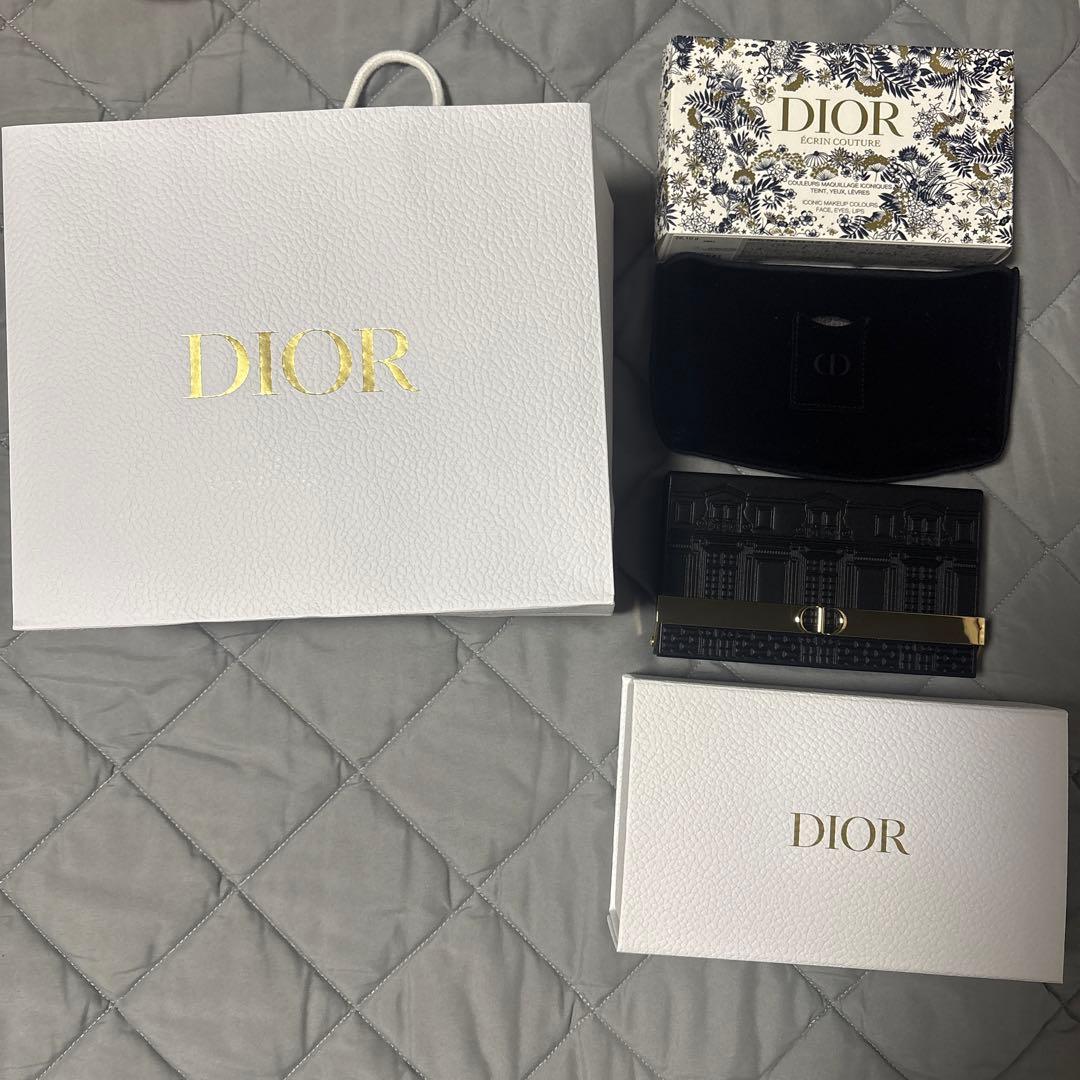 DIOR アイシャドウ等パレット ゴールド・ブラウン・ピンク 新色レビュー】ディオール バックステージ アイ パレット｜Diorの