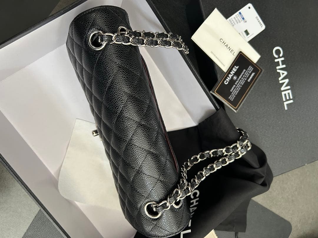 CHANELマトラッセ25 ノベルティ 海外製 - メルカリ