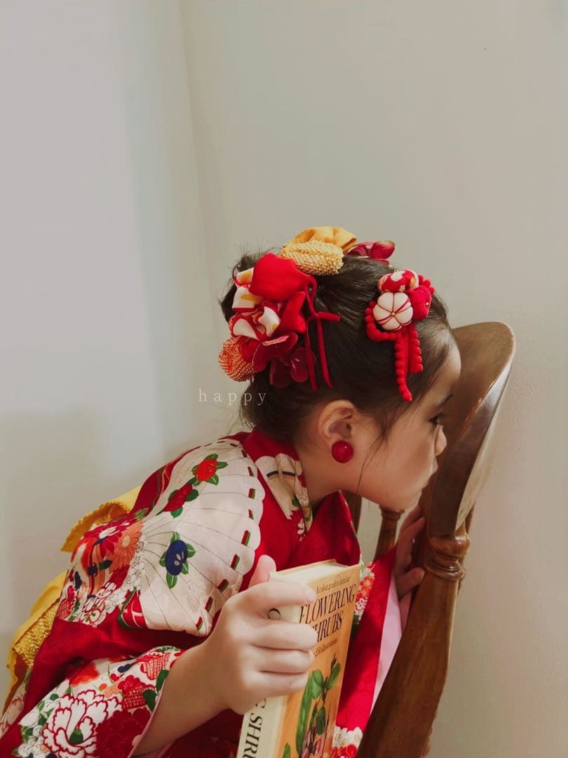 七五三　七五三髪飾り　ヘッドドレス　着物髪飾り可愛い黄色の髪飾り　036 ブラック黒＆グレー＆ゴールド 和装 髪飾り 成人式 結婚式 七五三 振袖