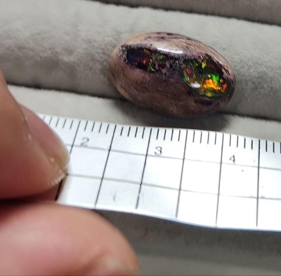 バチバチ天然 ボルダーオパール 10.392ct