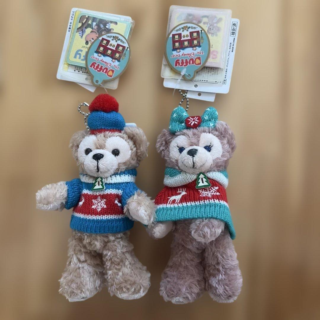ダッフィー シェリーメイ クリスマスぬいぐるみバッジ - メルカリ