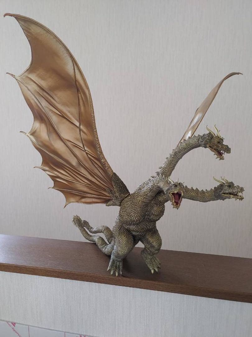 東宝大怪獣シリーズ キングギドラ 1968年版 - メルカリ