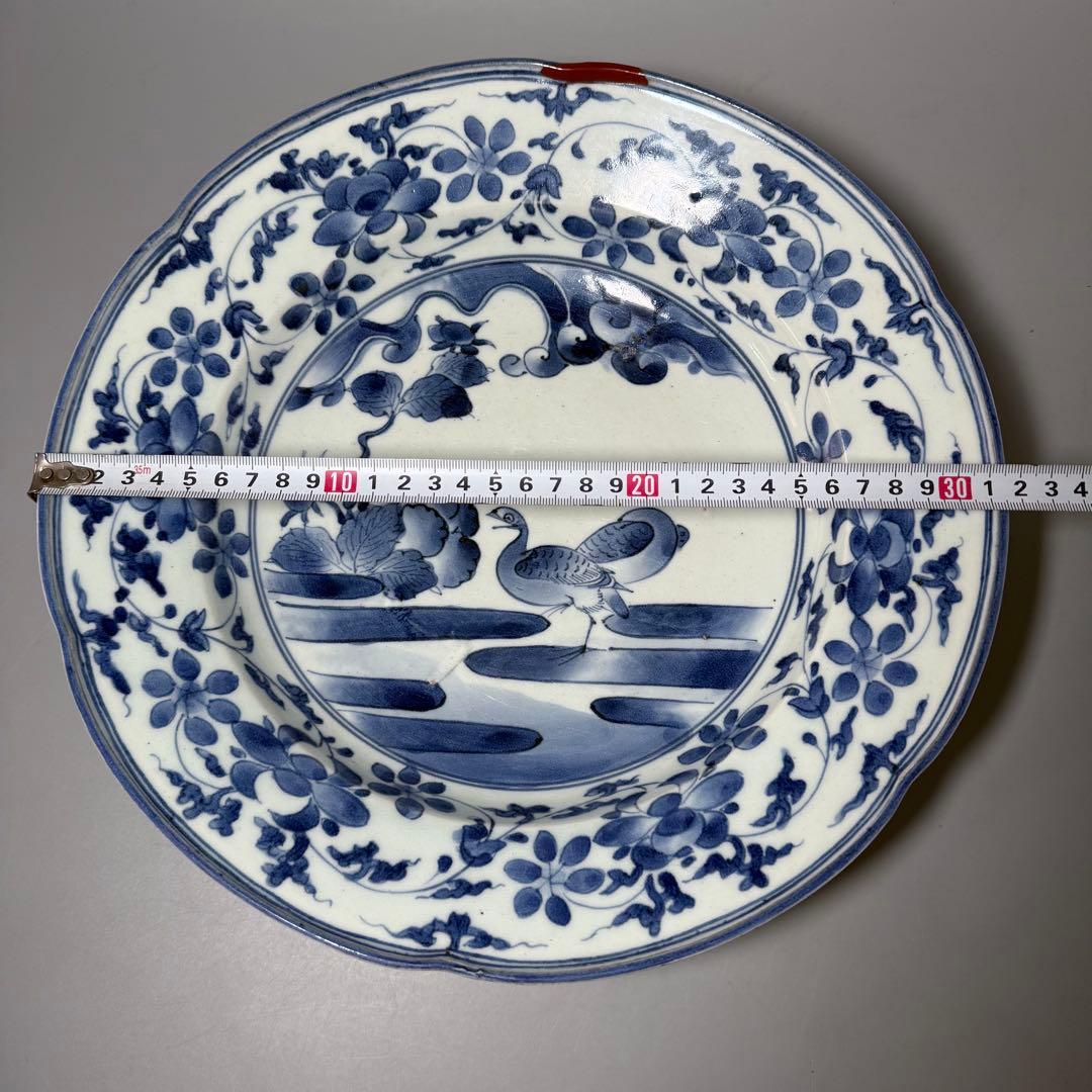 古伊万里　藍九谷様式　染付水鳥花図尺皿　31.5cm　裏唐草文　江戸中期　蒐集家
