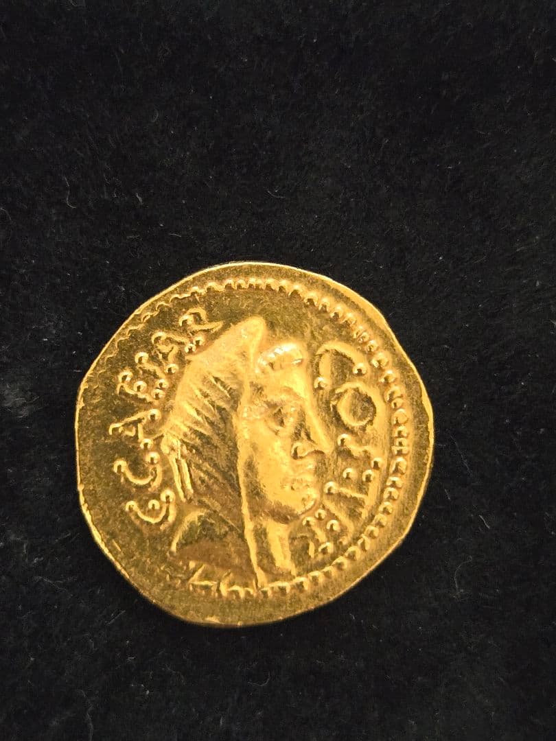 古代ローマ　アウレウス金貨 　カエサル　参考品 JCC | ジャパンコインキャビネット / 【SOLD】共和政ローマ 紀元前49