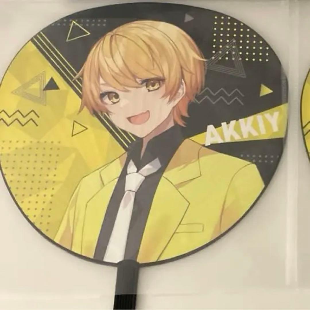 からつけあっきぃ うちわ AMPTAK - メルカリ