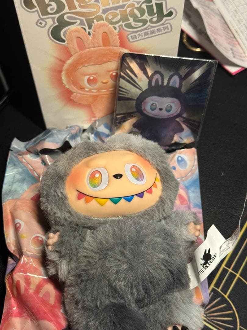 t*u様 ラブブ　エナジー　シークレット　 QRコード認証付き ロ*中様 POP MART ラブブ エナジー シークレット QRコード認証付き