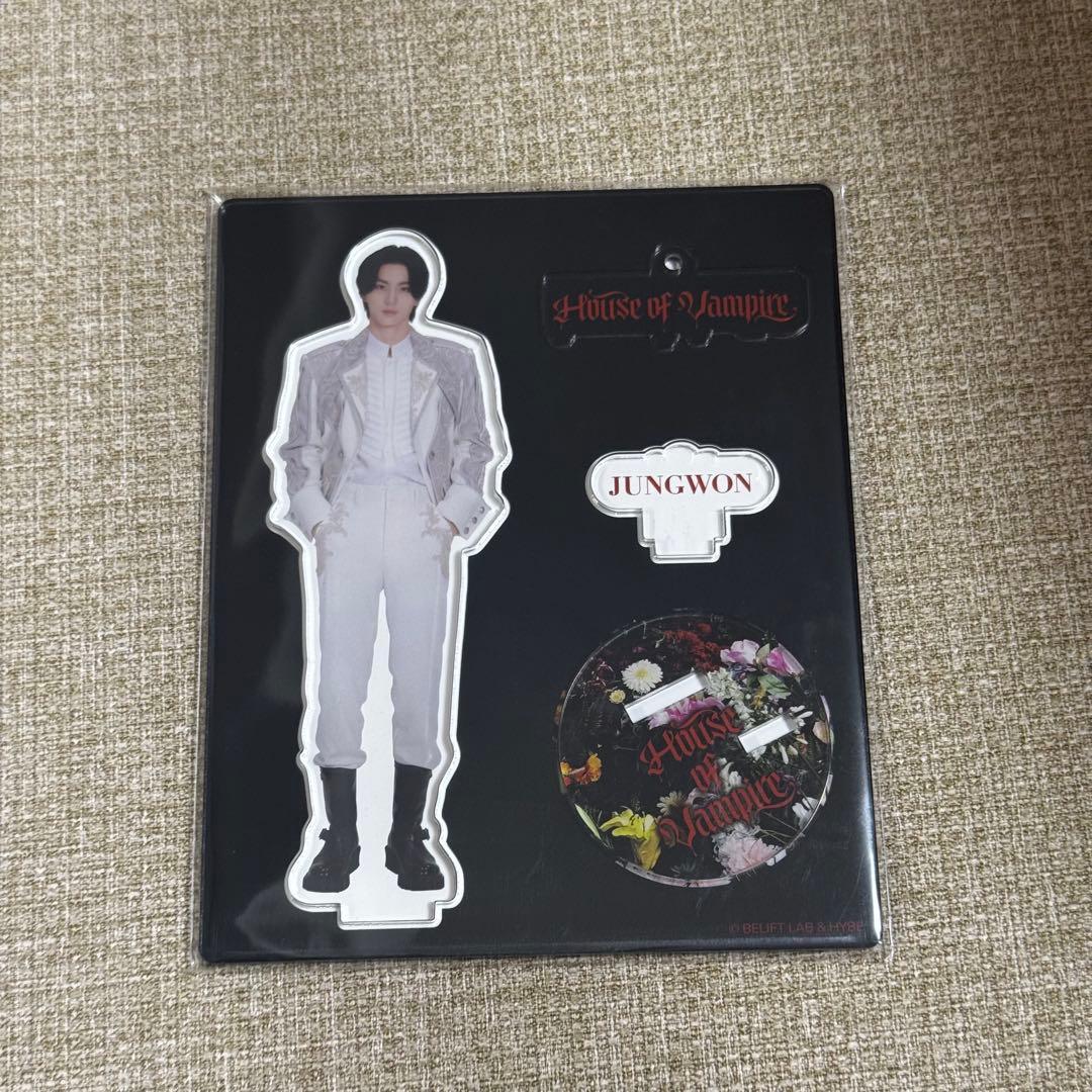 アクスタ アクリルスタンド ジョンウォン ミュージアム ENHYPEN - メルカリ