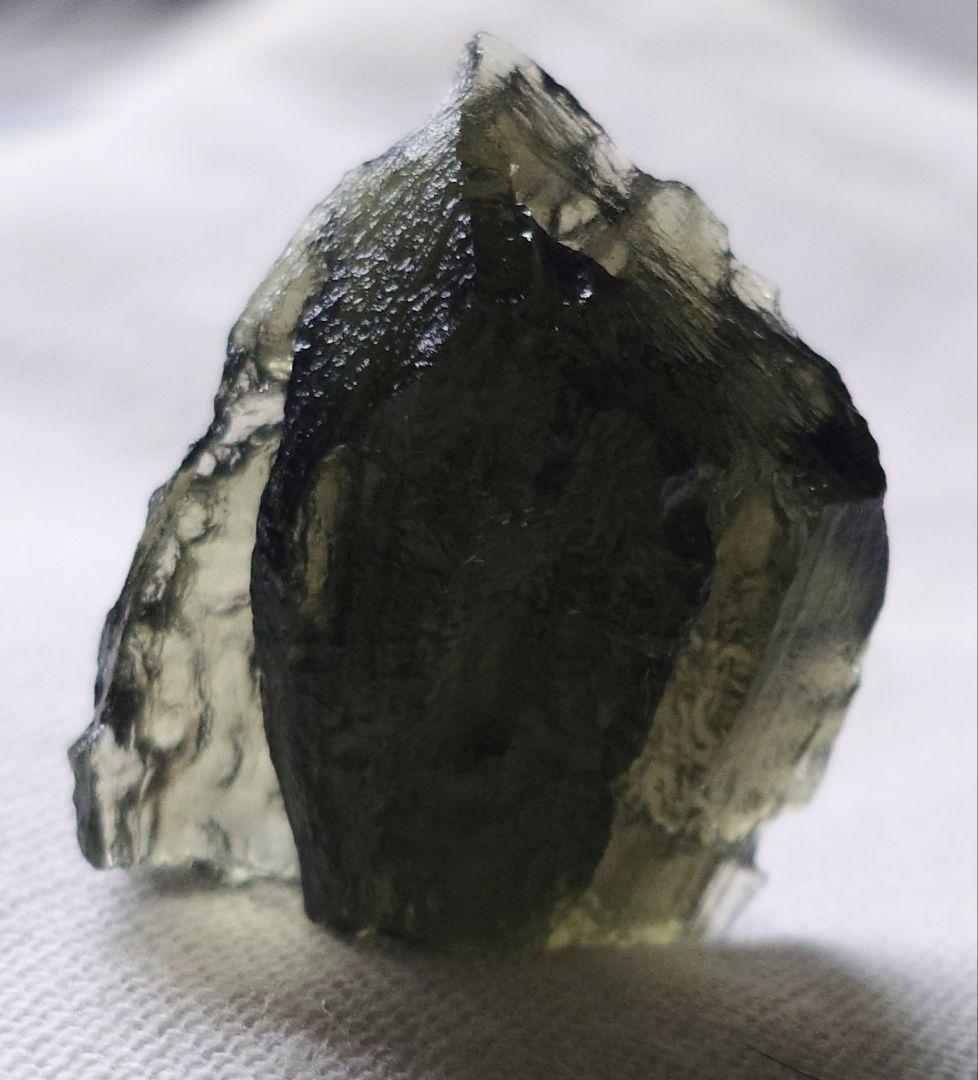 [鑑別書付] 天然 モルダバイト 原石 9.95g