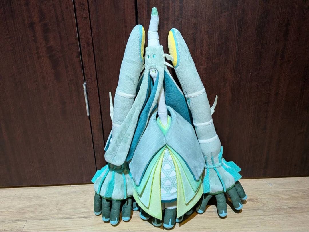 ポケットモンスター テッカグヤ ぬいぐるみ ウルトラビースト UB ウルトラビーストぬいぐるみ登場。UBと壮大な冒険のシーンを描いた