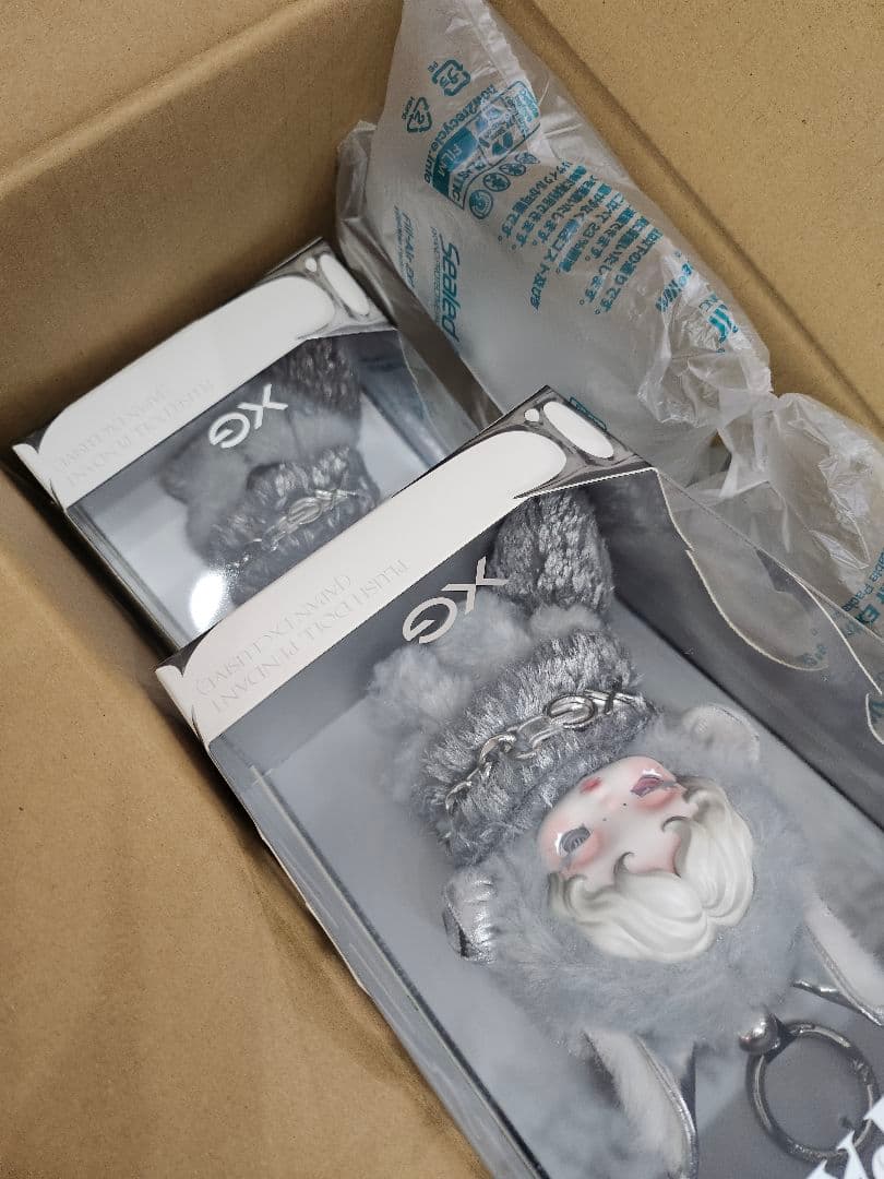 ♡SKULLPANDA　XGコラボ ぬいぐるみペンダント 日本限定♡ SKULLPANDA × XG ぬいぐるみペンダント（日本限定） - POP MART (Japan)