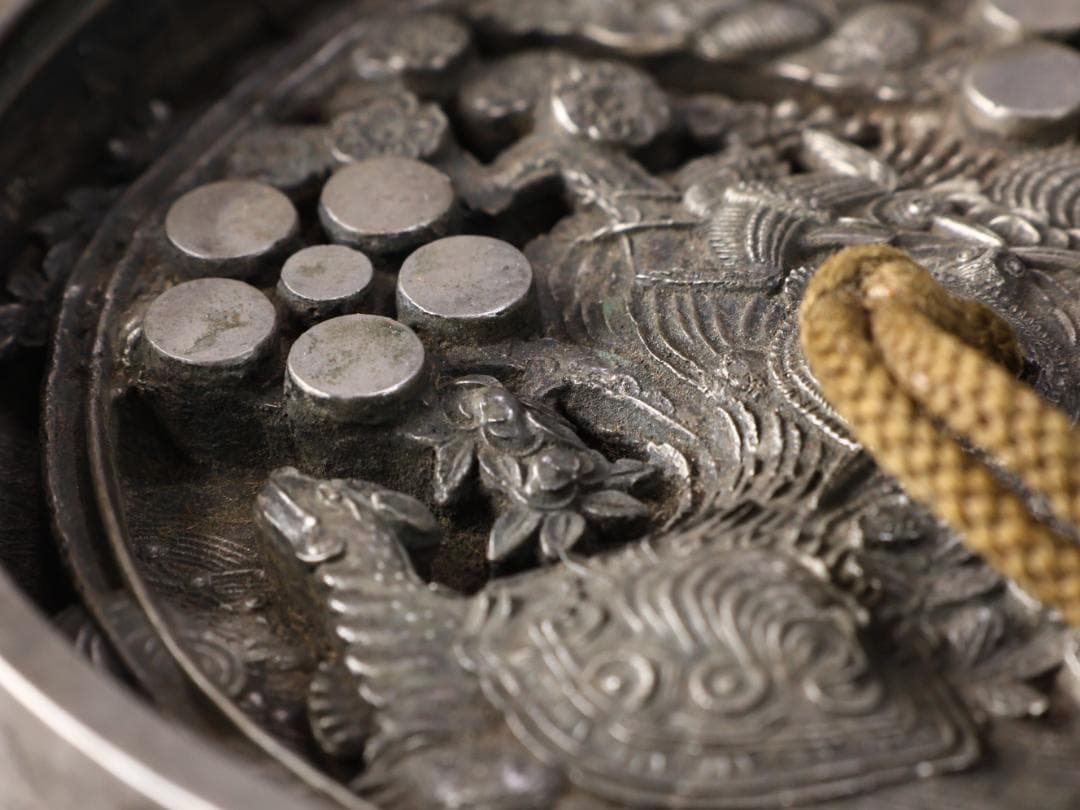 前田家伝来 江戸期 天下一中嶋和泉守貞次作 松竹梅五曜玄武紋様 古鏡