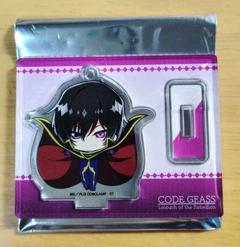 コードギアス　ルルーシュ　アクリルスタンド　CLAMP コードギアス反逆のルルーシュR2』ルルーシュ＆スザクのフィギュアが