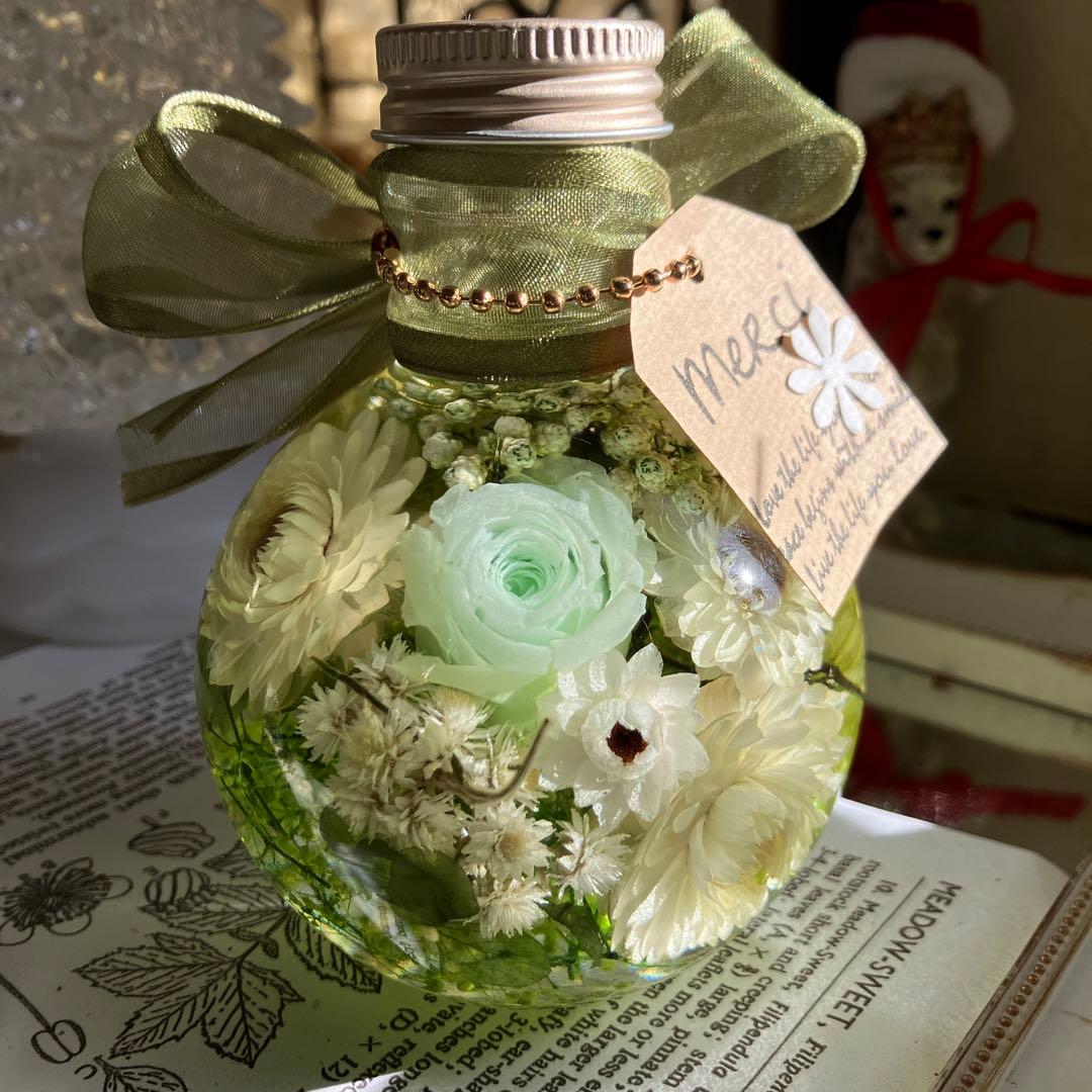 ◇ハーバリウム196 一周お花のグリーンbottle *.:。✿*゜¨