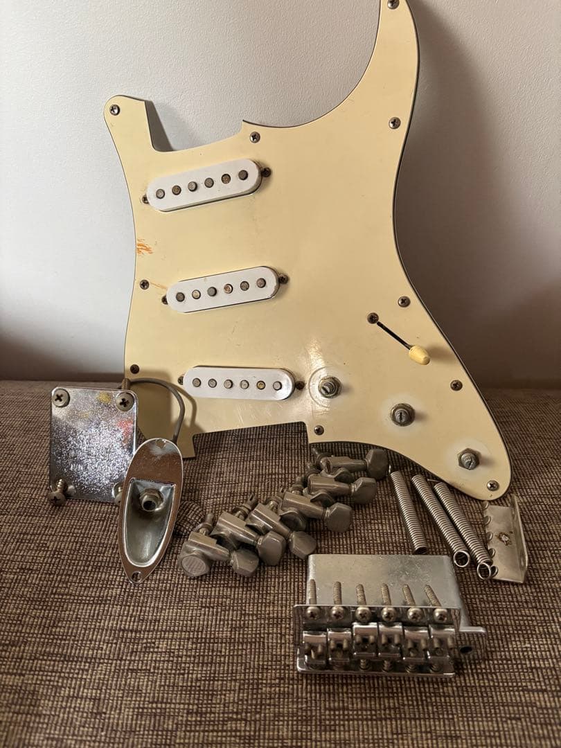 1977年製 Greco SE-600 パーツ一式（EXCEL刻印PUなど） 1977年製 Greco SE-600 パーツ一式（EXCEL刻印PUなど） - メルカリ