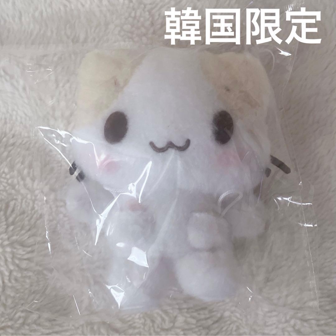 マシュマロみたいなふわふわにゃんこ 韓国限定 マスコット - メルカリ