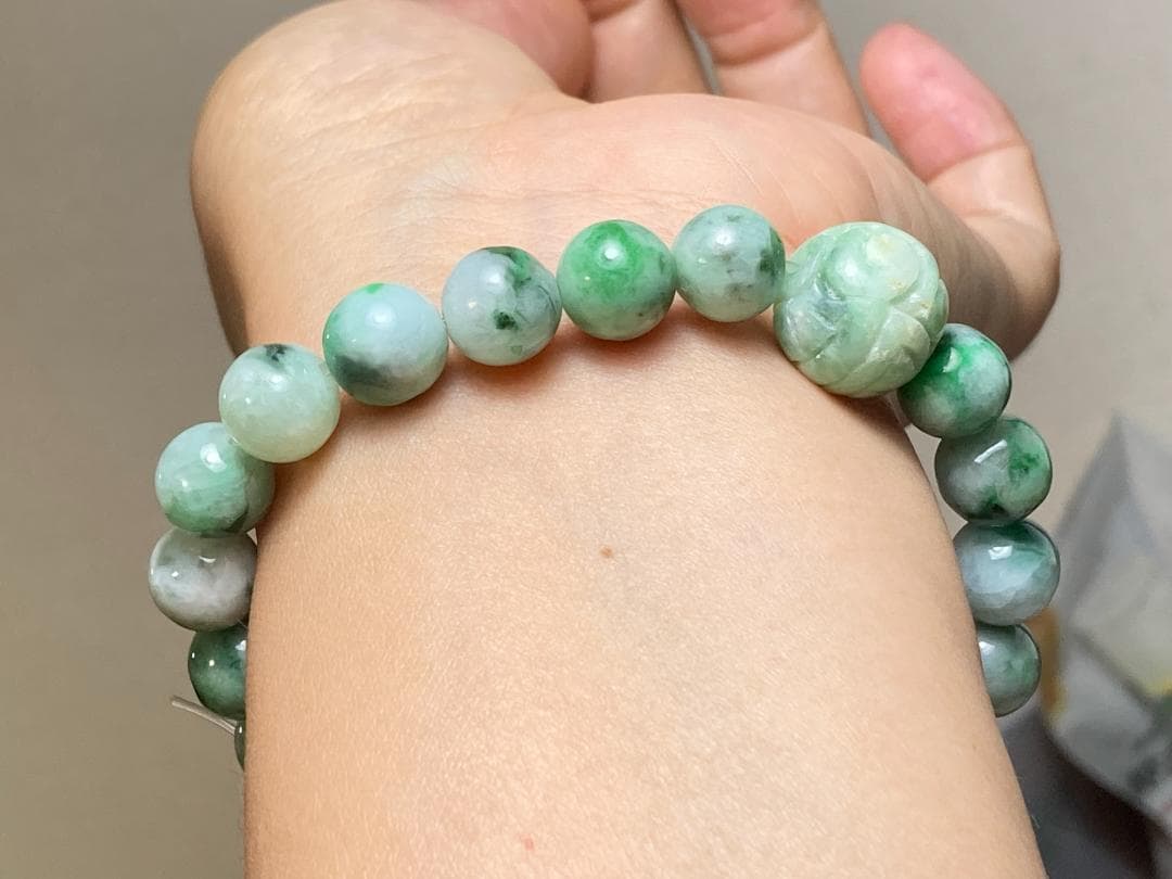 BR7-44 花緑 9.8mm 彫り花珠 ミャンマー産A貨 本翡翠 ブレスレット