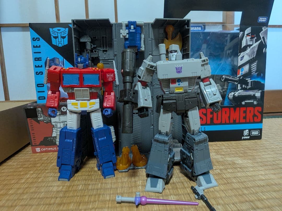 トランスフォーマー　ssオプティマスプライム　メガトロセット Amazon.co.jp: トランスフォーマー SS-05 オプティマスプライム : おもちゃ