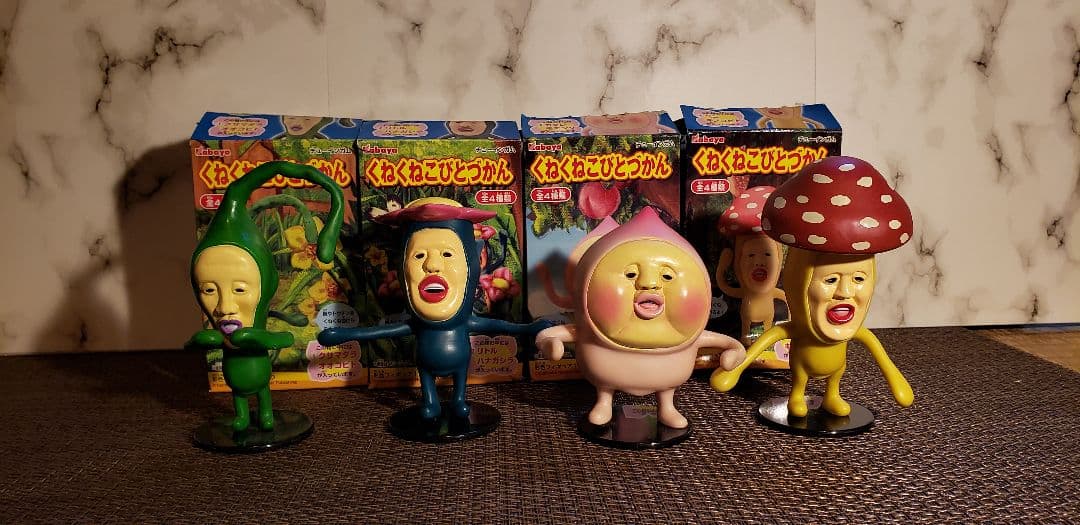 こびとづかん フィギュア くねくねこびとづかん全4種類 - メルカリ
