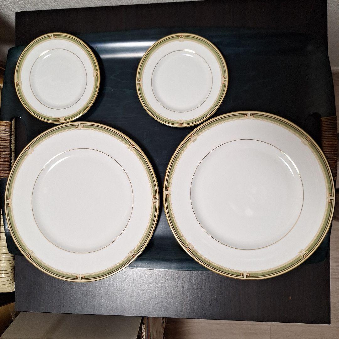 ウェッジウッド オベロンディナー皿27cm&パン皿15.5cm 4枚セット