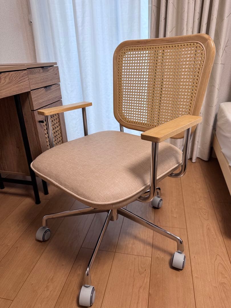 【美品】 LOWYA ロウヤ　デスクチェア　ベージュ Amazon.co.jp: LOWYA ロウヤ デスクチェア ラタン調チェア おしゃれ