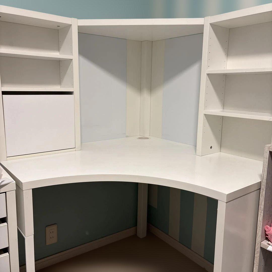 IKEA コーナー　学習机　勉強机 イケアのおすすめの学習机 - IKEA