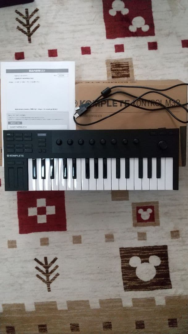 の*あ様 Native Instruments KONTROL M32 MIDI 動画あり】KOMPLETE KONTROL M32 コスパ抜群？！付属ソフトで誤魔化し