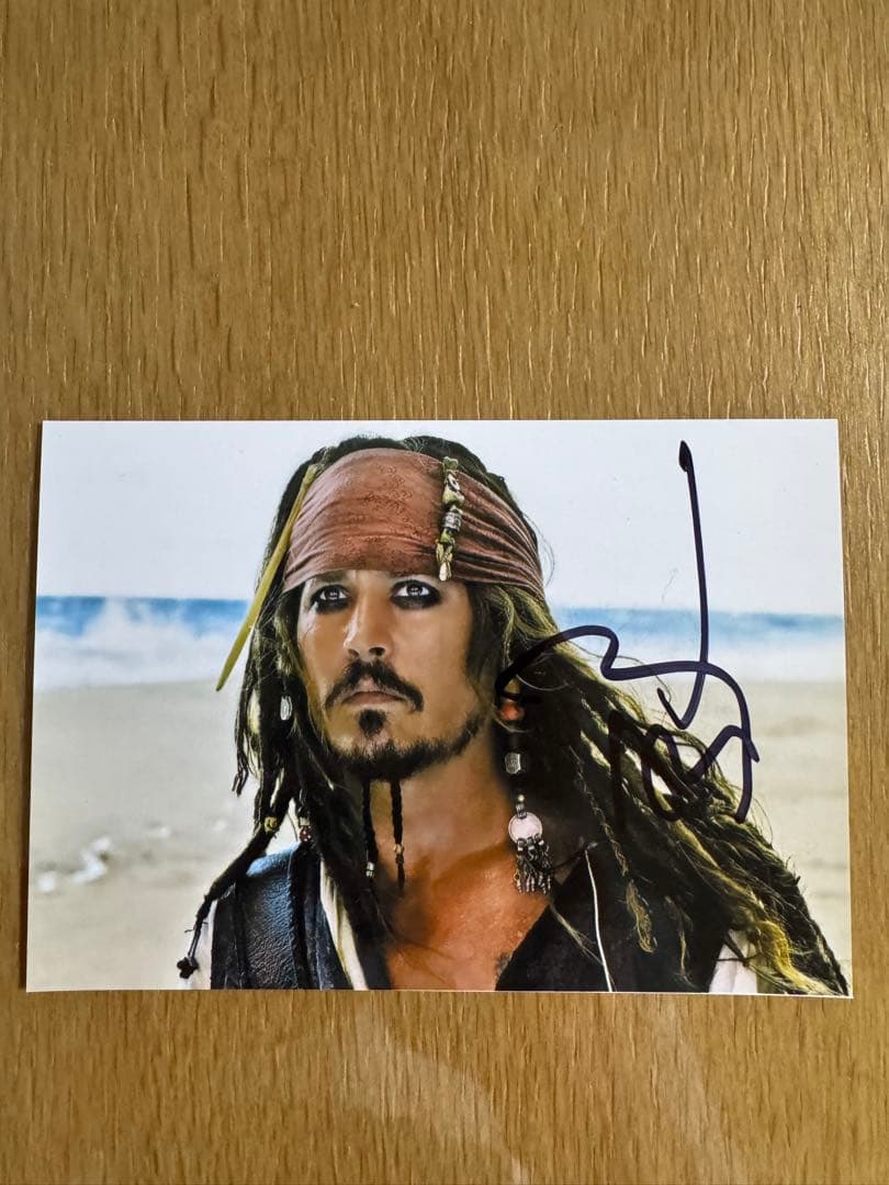 東京コミコン ジョニーデップ 直筆サイン入り写真 ① パイレーツオブ