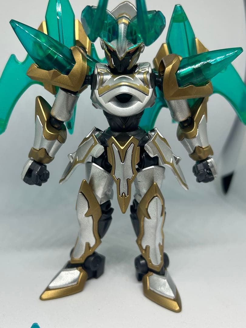 プラモデル 組立済 模型 LBX ダンボール戦機 シャドールシファー 完成