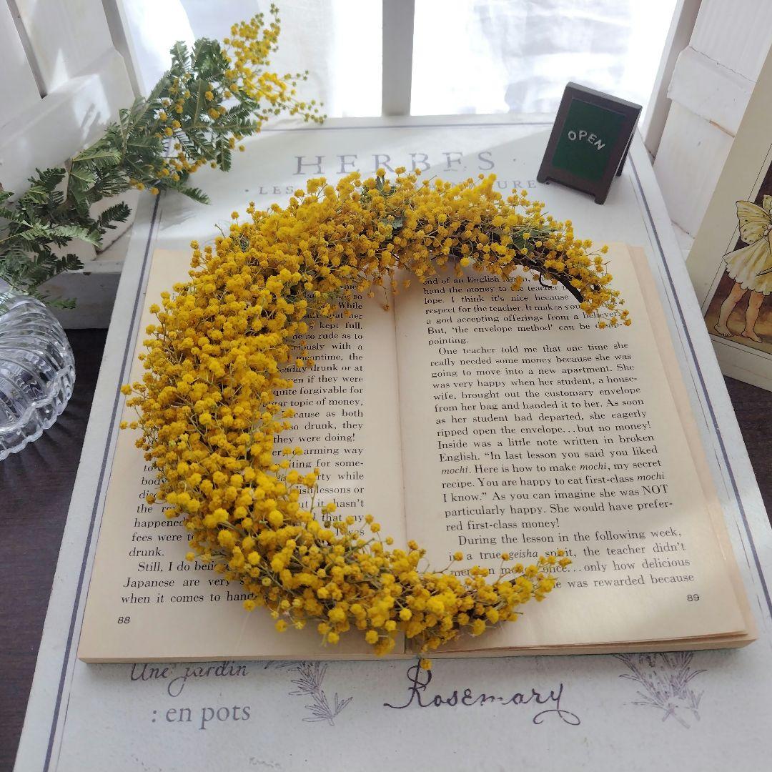 ミモザ 三日月リース✨️春の訪れ♫ ミモザドライフラワーリース✨️春