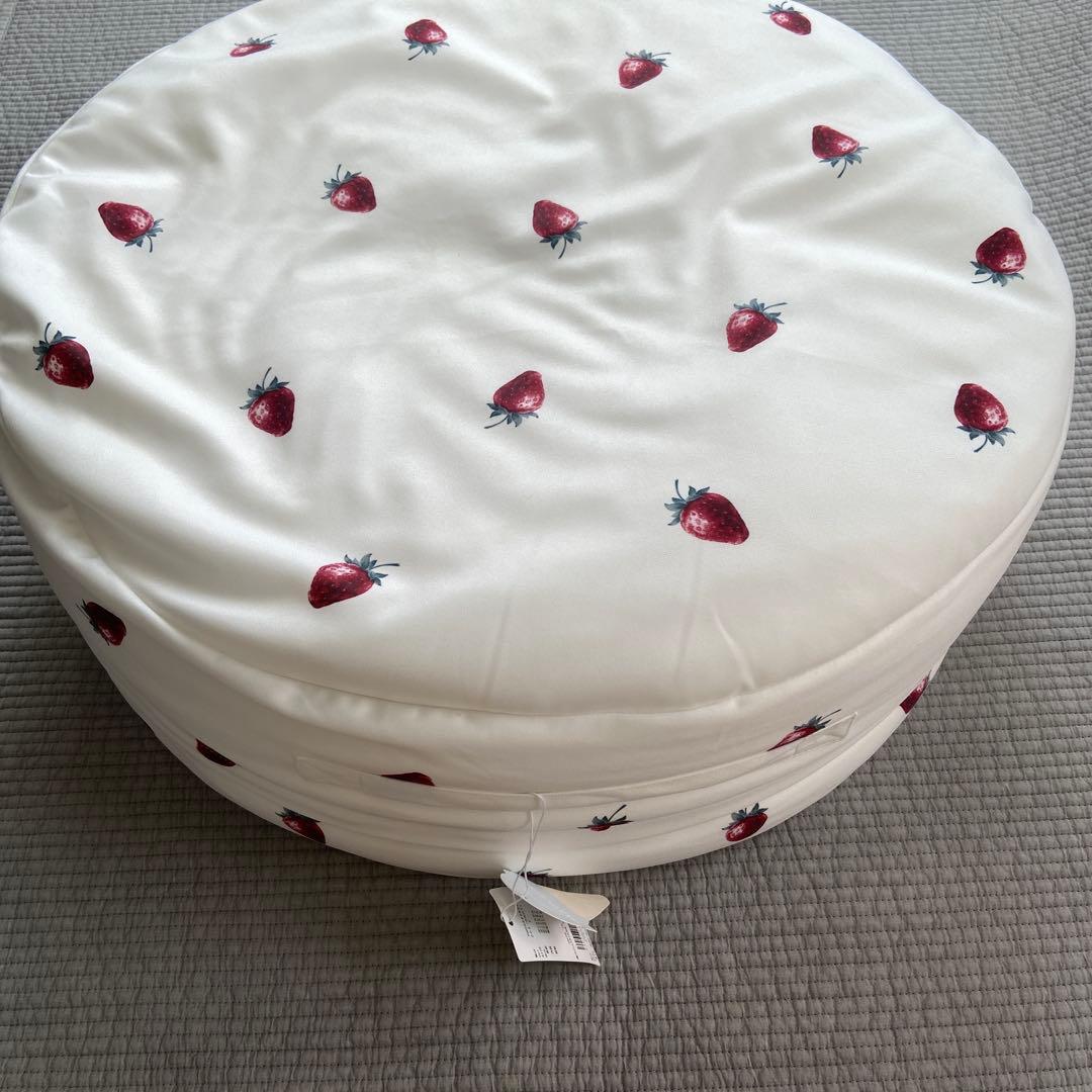 新品】ジェラートピケ ビーズクッション いちご オンライン限定