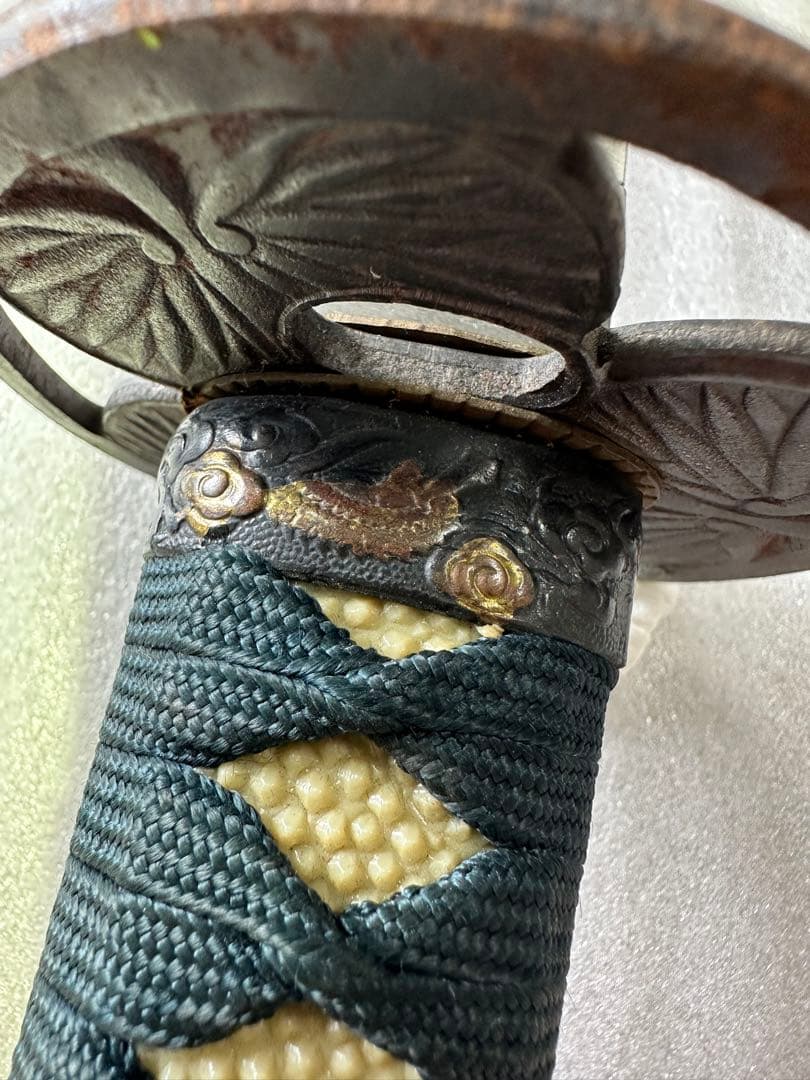 模造刀 樋入り刀身 打刀 黑鞘 コスプレ 鞘付き長さ約105cm 26B4 - メルカリ