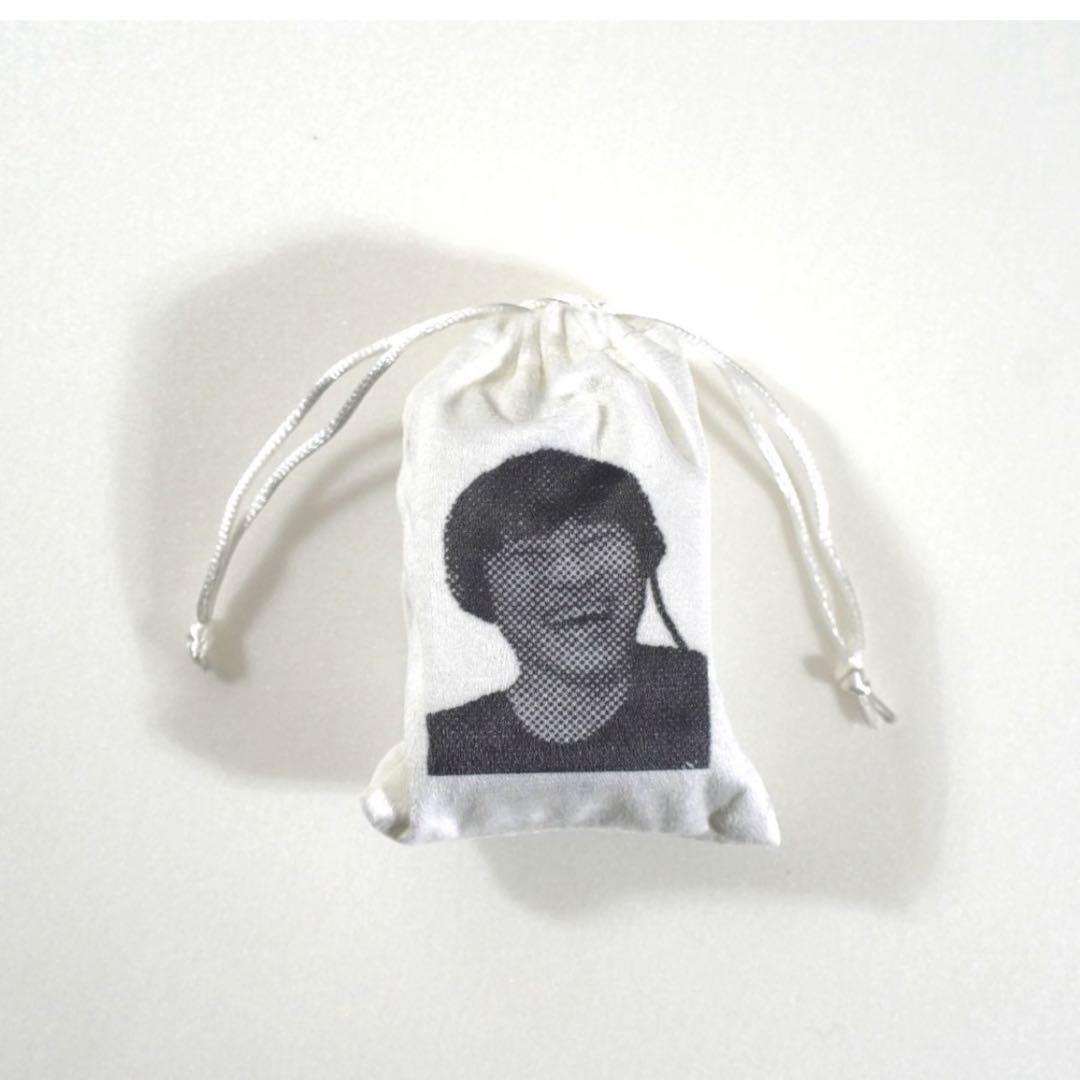 サカナクション 山口一郎 笑い袋 - メルカリ