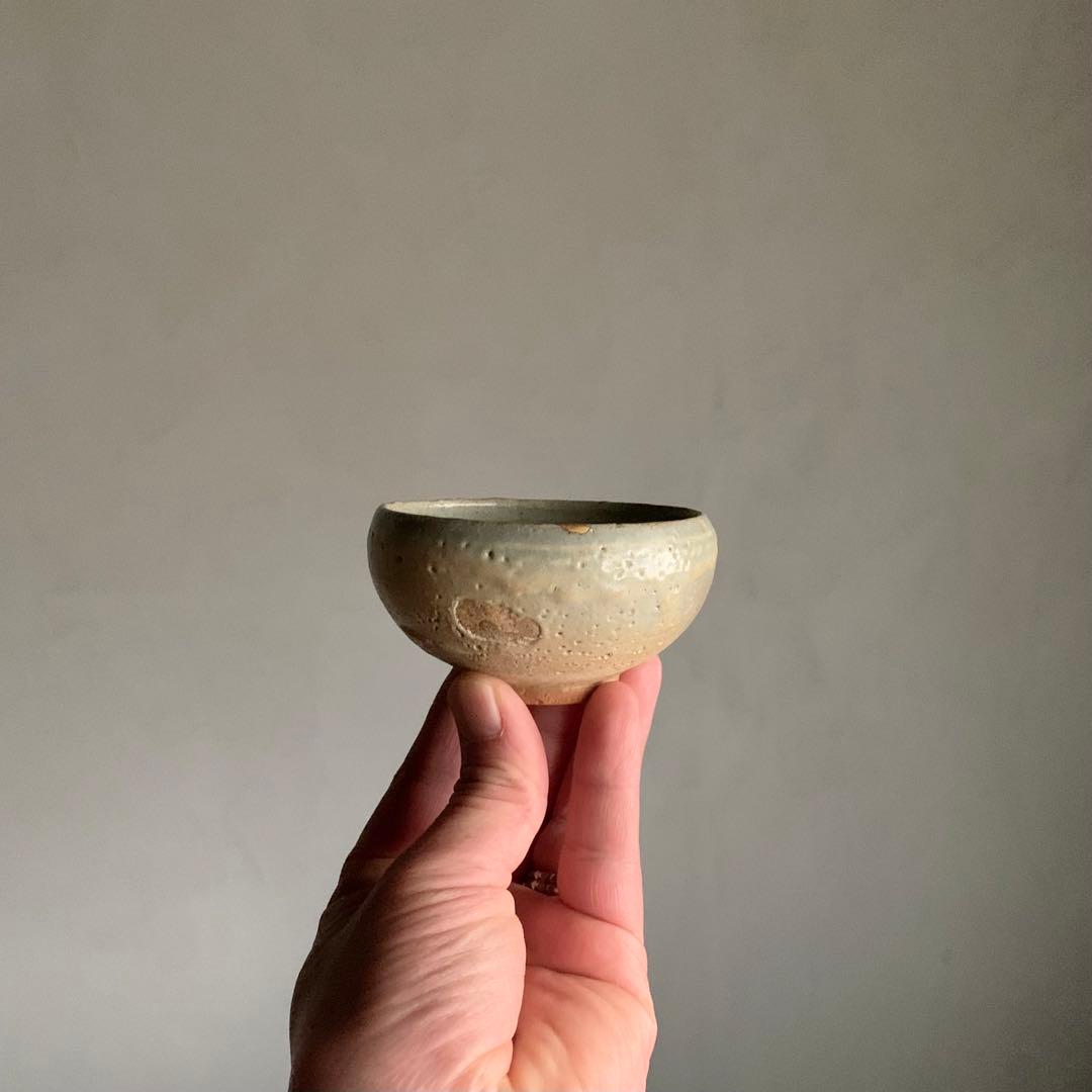 高麗青磁 白象嵌 盃 三島盃 14世紀頃 酒器 ぐい呑み 古美術 古道具 高麗 青磁象嵌盃 | 骨董と詩学 Antique & Poetics | 蛇韻律