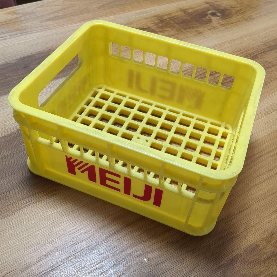 昭和レトロ 明治乳業 Meiji 牛乳瓶ケース プラケース コンテナボックス