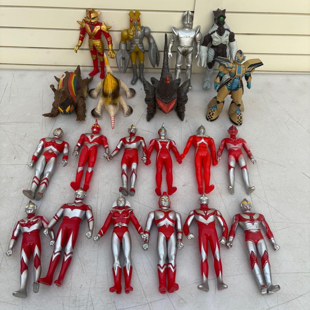 90年代□ウルトラマン 怪獣 ソフビセット - メルカリ